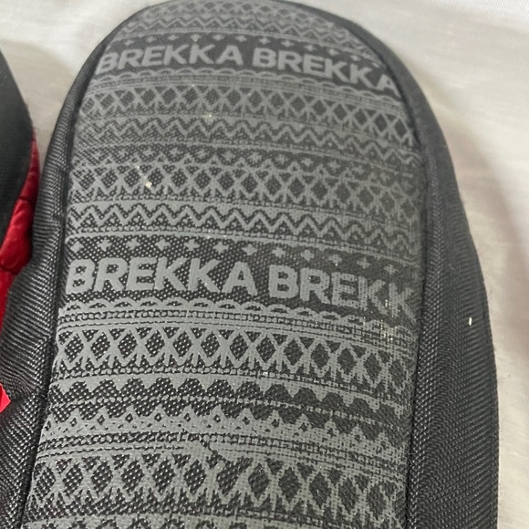 Brekka large men’s 9-10 women’s 11-12 Quilted Slippers - Picture 8 of 16